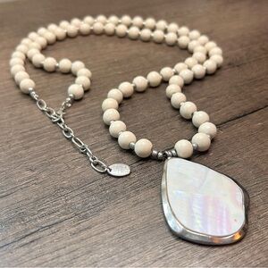 Time and Tru Elegant Beaded Necklace with Mother of Pearl Inlay Silver Pendant